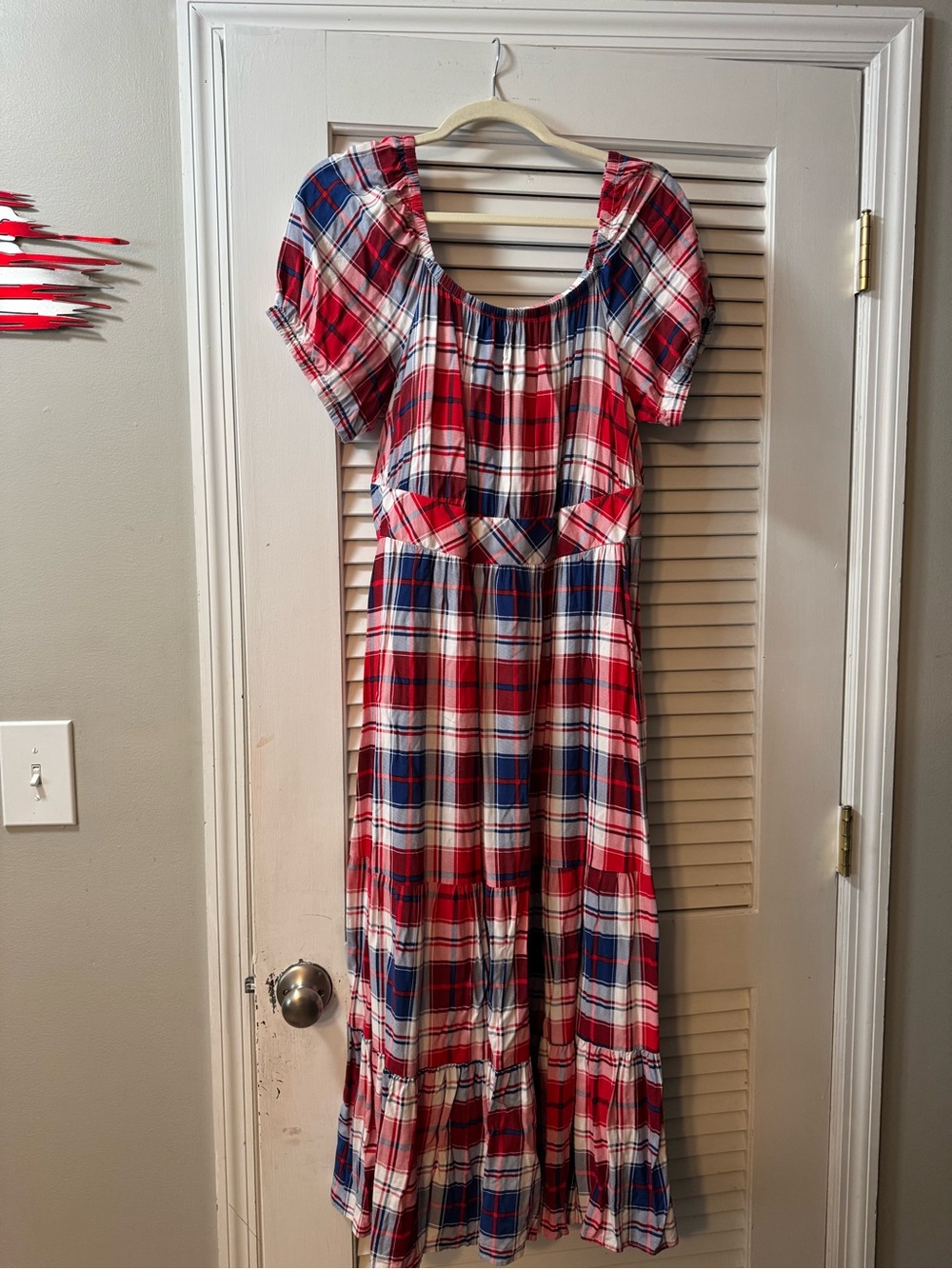 Torrid Puff Sleeve Tiered Maxi Dress - Challis Plaid Red & Blue size 0 - pockets